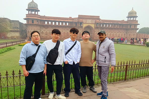 taj-Mahal-tour-by-car